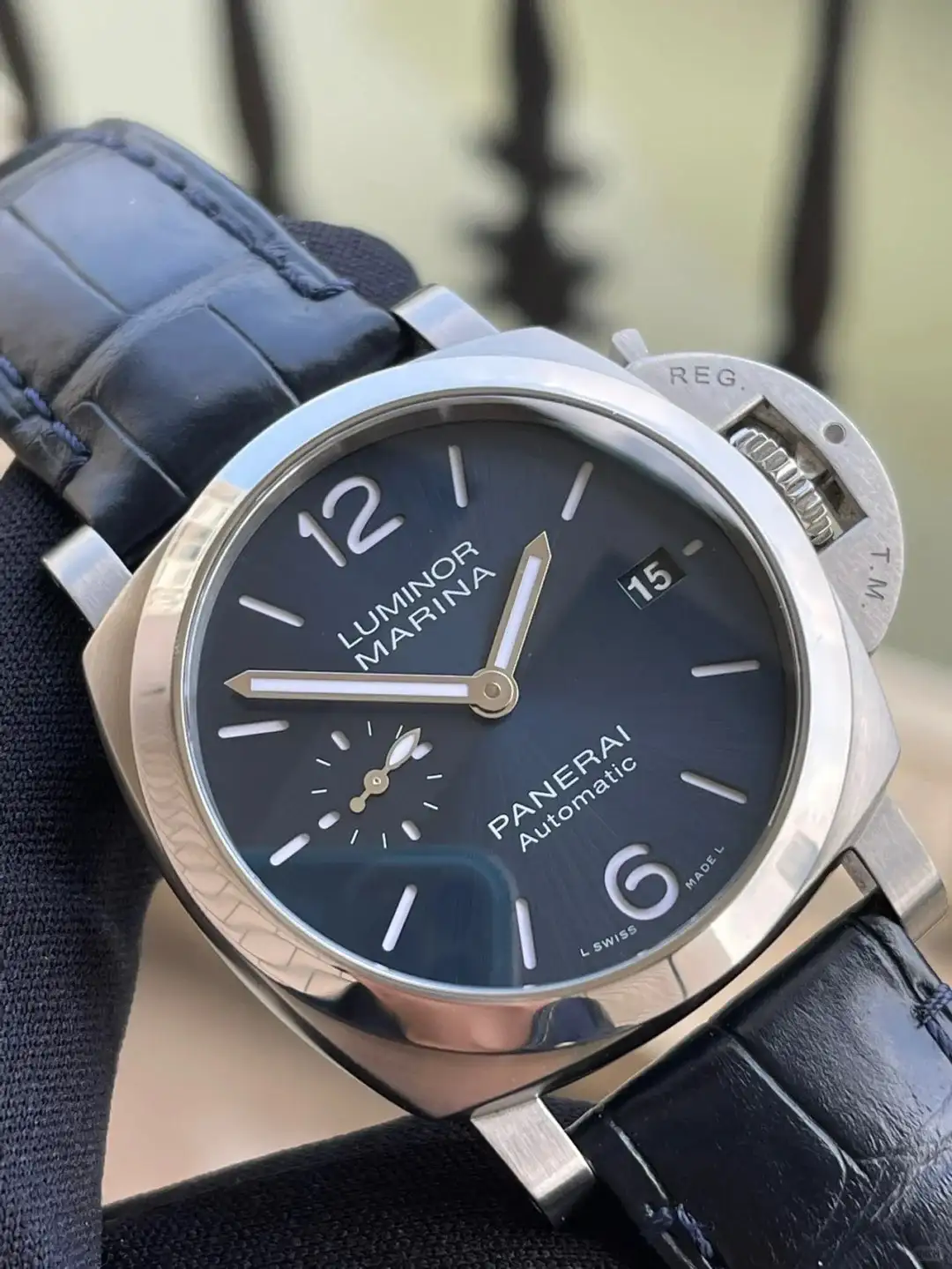 Panerai Luminor Due Unisex Automatic Blue Alligator Watch PAM01273 - Image 2