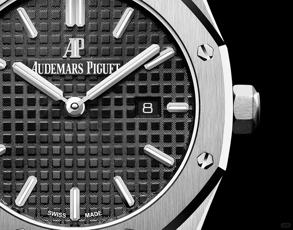 Audemars Piguet Royal Oak Quartz Black 67650ST.OO.1261ST.01 - Image 4