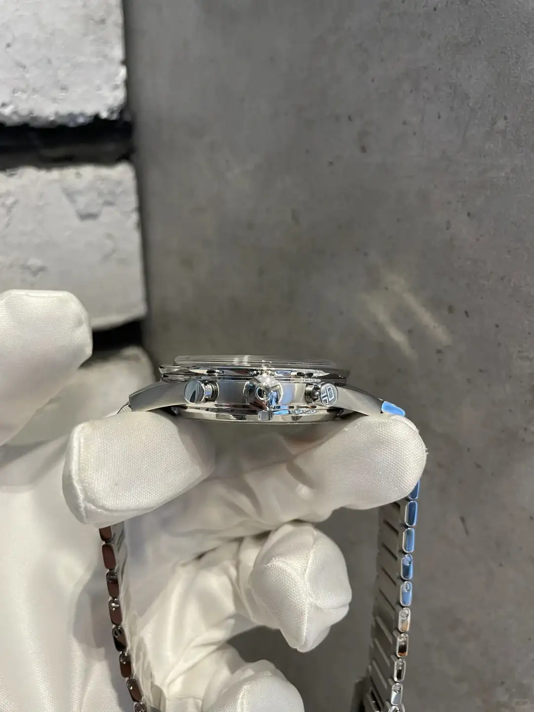 Omega Speedmaster Men Automatic Blue Stainless Steel Watch O33210415103001 - Image 5