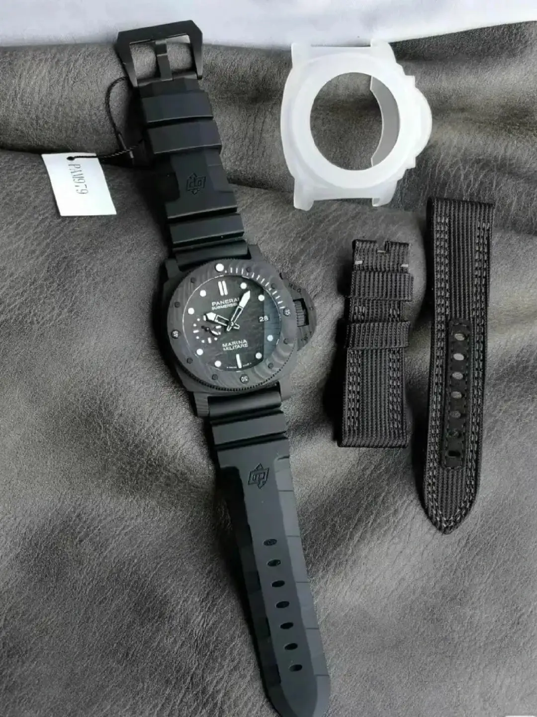 Panerai Submersible Men Automatic Black Rubber Watch PAM00979 - Image 5