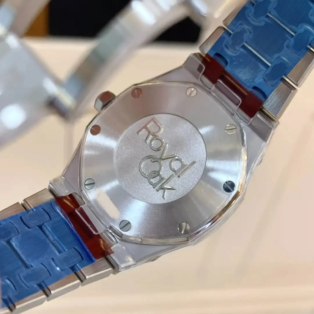 Audemars Piguet Royal Oak Quartz Silver 67651ST.ZZ.1261ST.01 - Image 6