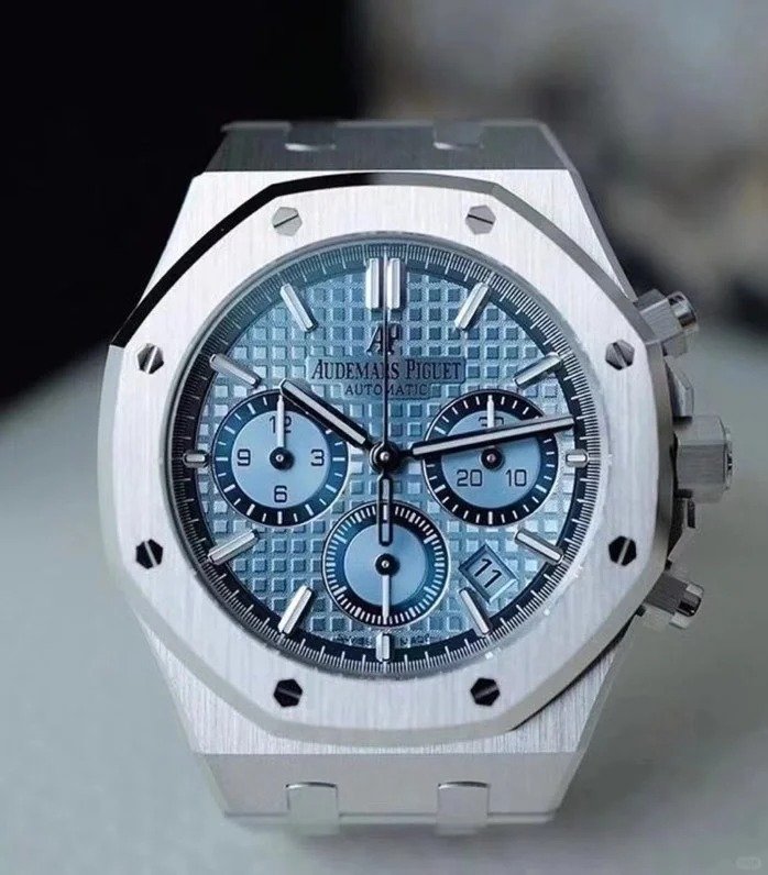 Audemars Piguet Royal Oak Selfwinding Chronograph Blue 26317BC.OO.1256BC.01 - Image 4