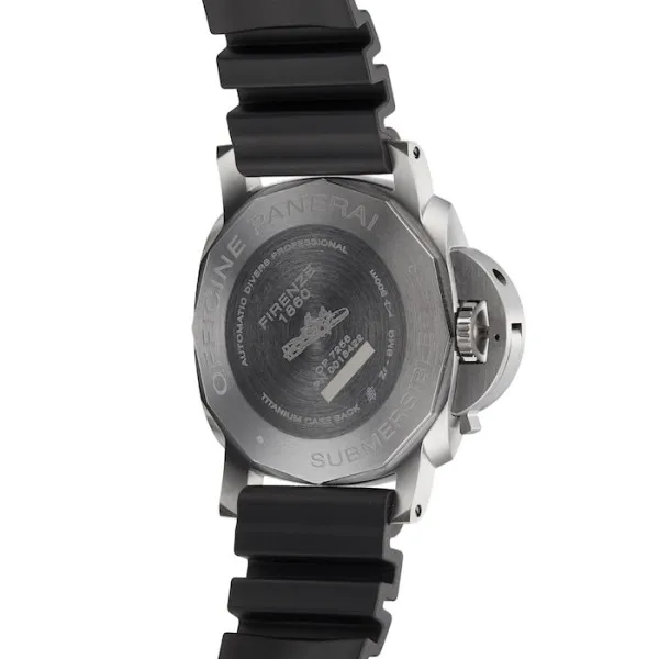 Panerai Submersible Men Automatic Blue Rubber Watch PAM00692 - Image 3