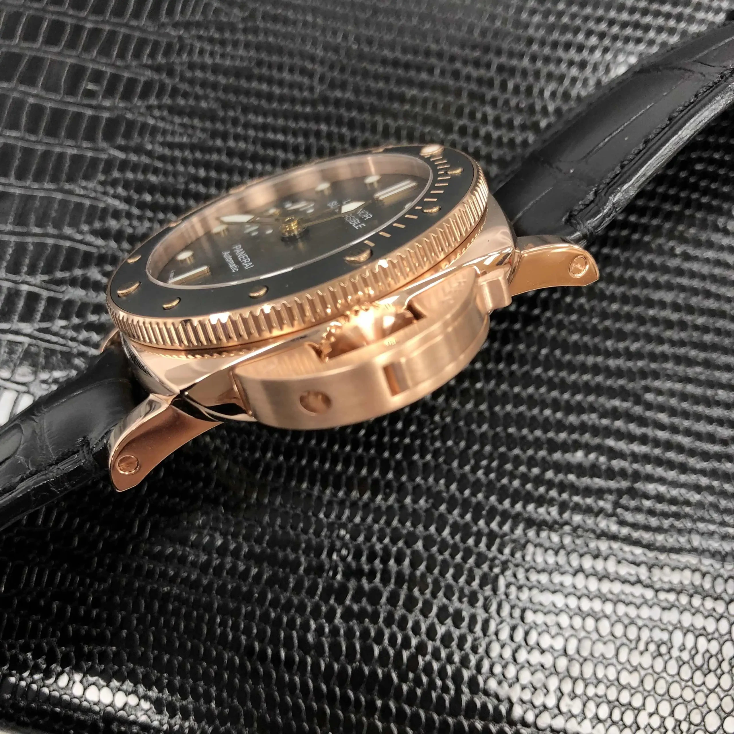 Panerai Submersible Men Automatic Black Alligator Watch PAM00974 - Image 4