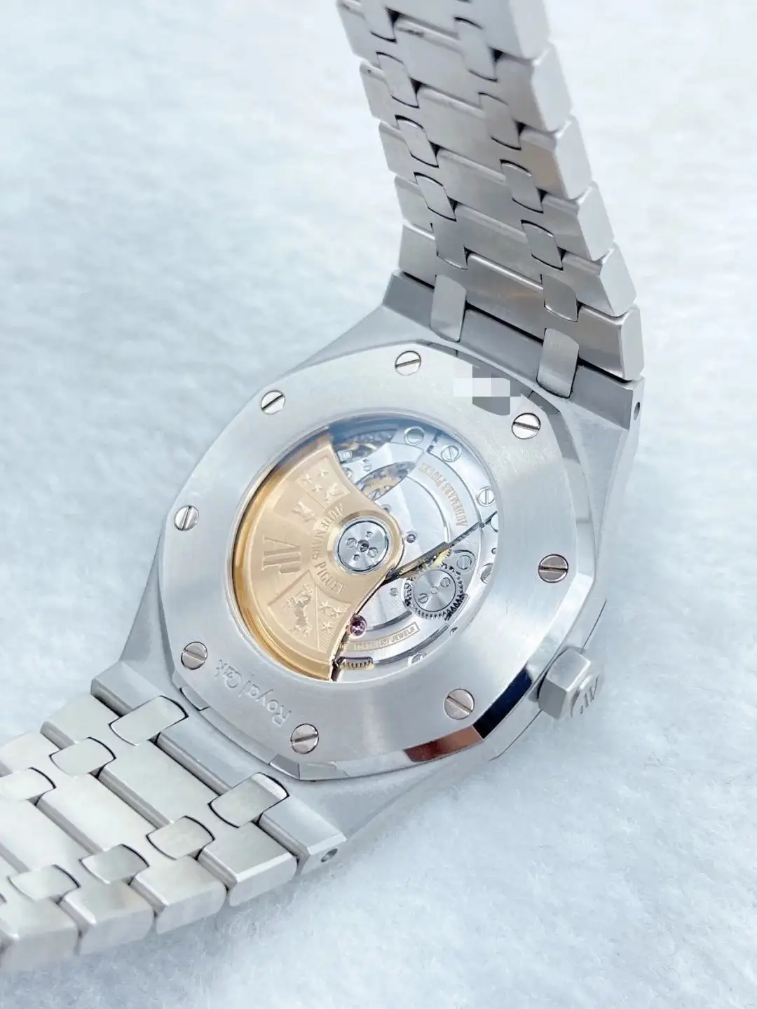 Audemars Piguet Royal Oak Selfwinding Blue 15400ST.OO.1220ST.03 - Image 5