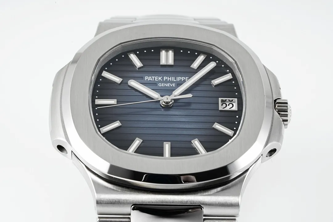 Patek Philippe 5811G Blue Nautilus Watch - Image 3