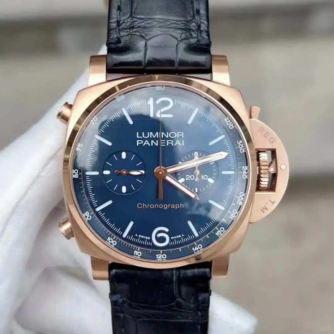 Panerai Luminor Men Automatic Blue Alligator Watch PAM01111 - Image 2