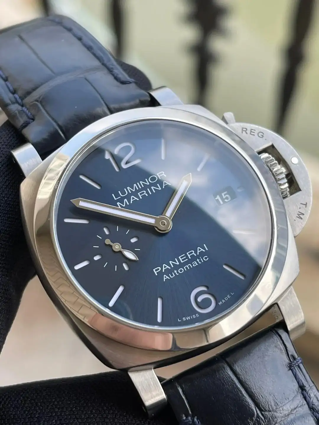 Panerai Luminor Due Unisex Automatic Blue Alligator Watch PAM01273 - Image 6