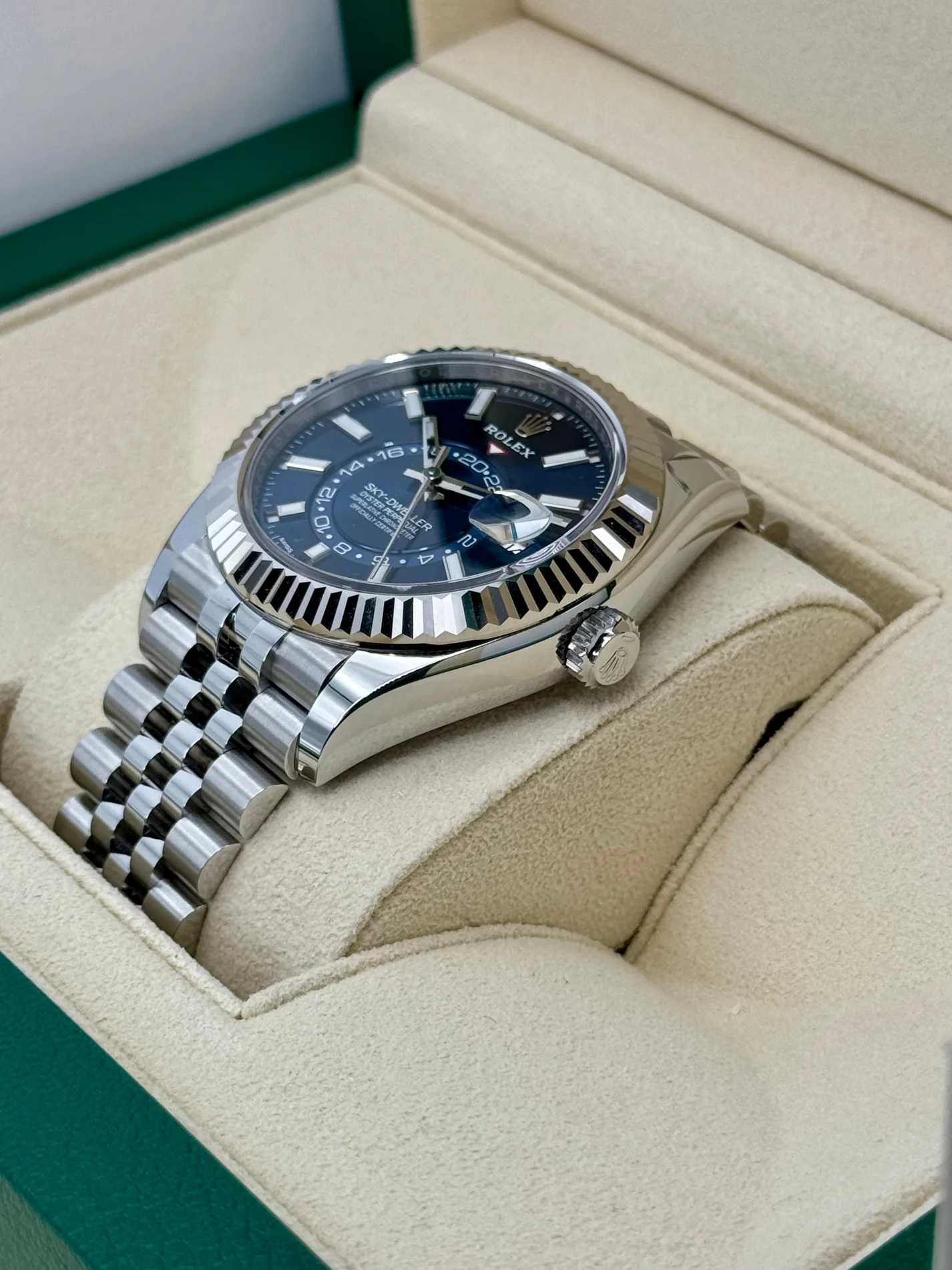 Superclone Rolex Sky-Dweller 42 mm Bright blue Dial 336934 Jubilee - Image 5