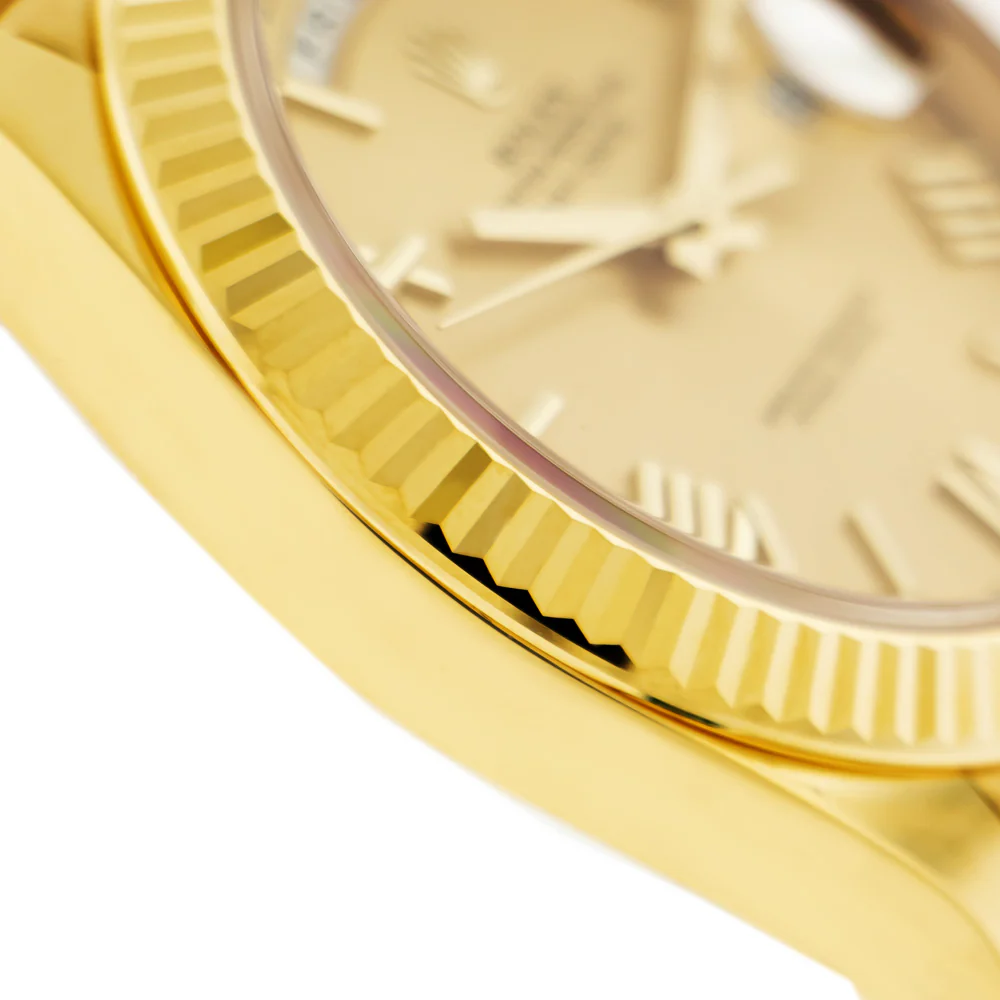 Superclone Rolex Day-Date 40 mm Roman Champagne Dial 228238 - Image 6